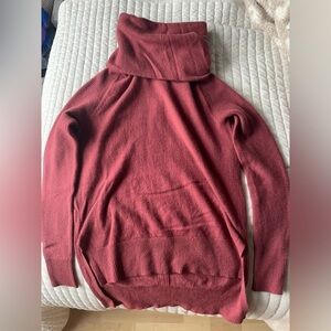 100% cashmere Athleta sweater
